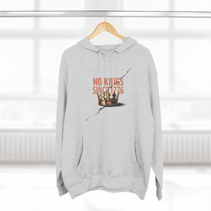 Three-Panel Fleece Hoodie – No Kings Since 1776, Cozy Sweatshirt for Chess Lovers, Casual Wear, Gift for History Buffs, Perfect for Fall