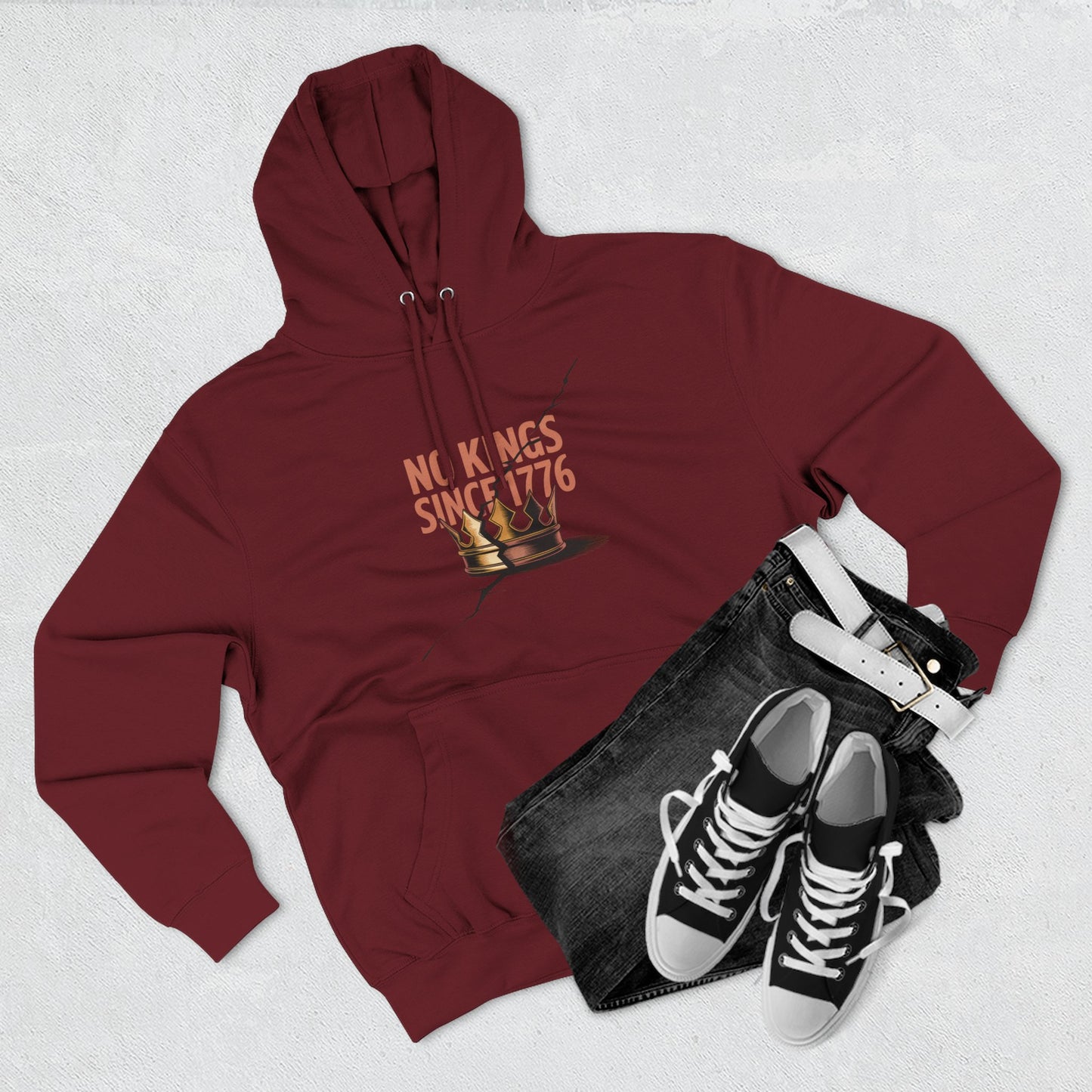 Three-Panel Fleece Hoodie – No Kings Since 1776, Cozy Sweatshirt for Chess Lovers, Casual Wear, Gift for History Buffs, Perfect for Fall