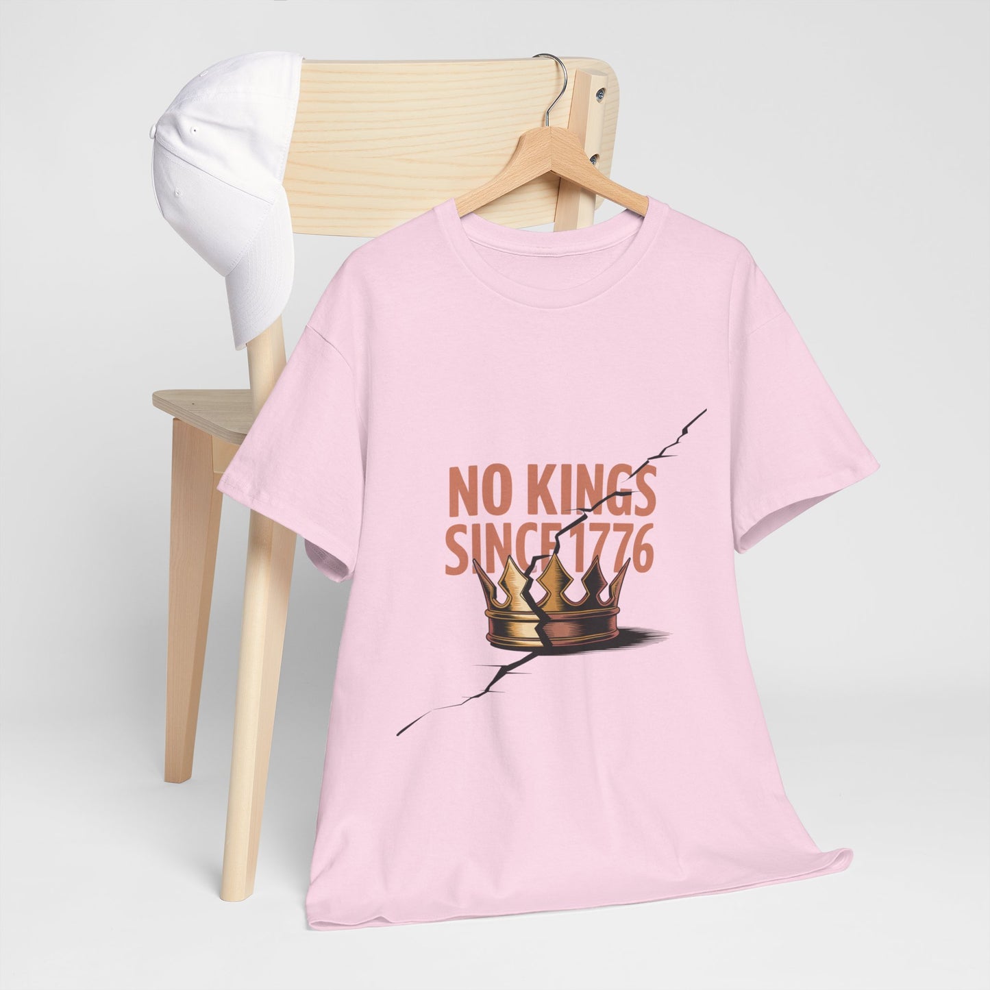 "No Kings Since 1776" Print - Patriotic Shirt, Casual Wear, Gift for History Lovers, July 4th Apparel, [...]